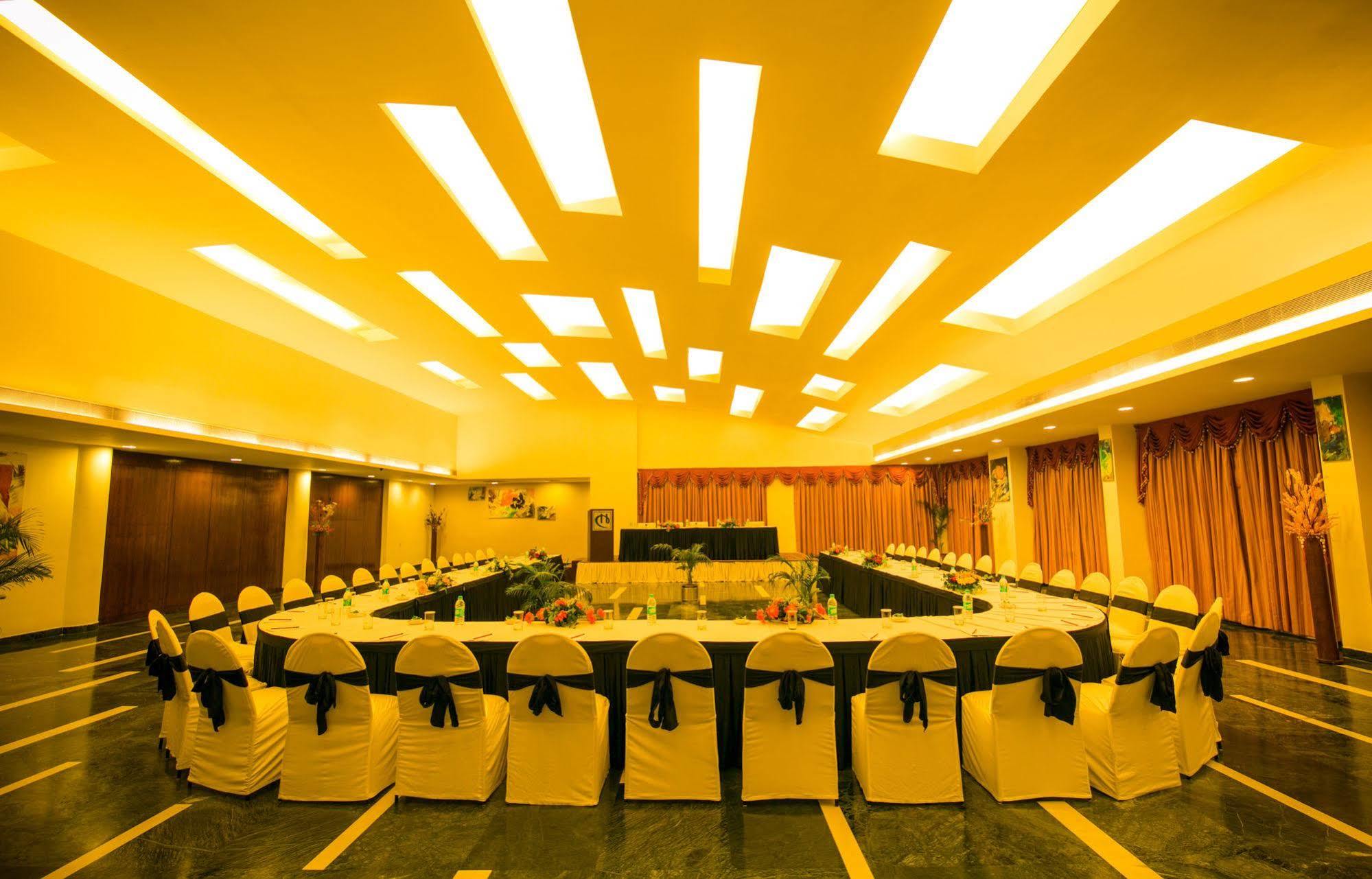 Hotel Capitol Hill Ranchi Zewnętrze zdjęcie
